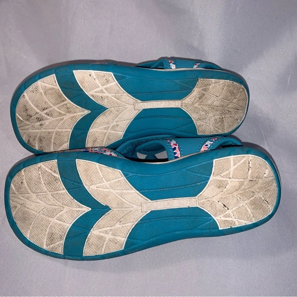 Lands’ End Sandals Kids Youth Size 4 Floral Teal Pink Closed Toe Shoes